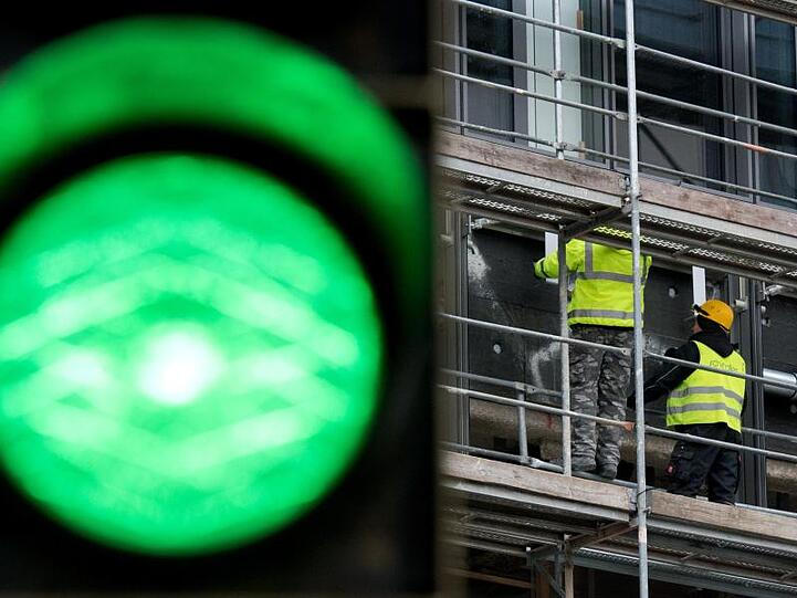 Immer mehr Menschen in Deutschland finden einen festen Job.