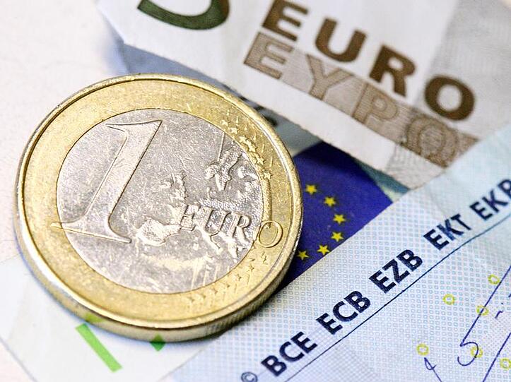 Die EU-Kommission wies Spekulationen um Hilfskredite für Spanien zurück.