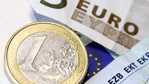 Die EU-Kommission wies Spekulationen um Hilfskredite für Spanien zurück.