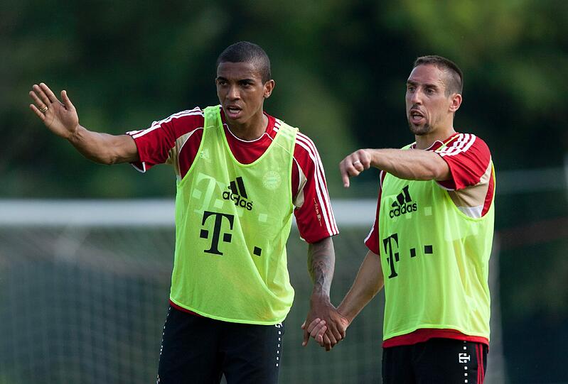 Bayern Training mit Spezial-Gast Uli Hoeneß: Die Bilder vom Gardasee