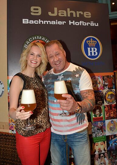 Neun Jahre "Bachmaier Hofbräu" in München. Die Bilder von der feucht-fröhlichen Party!