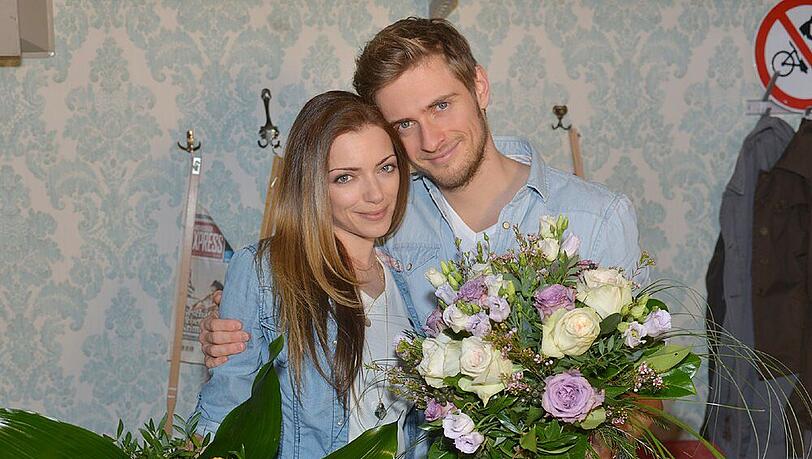Anne Menden und Jörn Schlönvoigt freuen sich auf weitere zehn Jahre "GZSZ" Anne Menden und Jörn Schlönvoigt freuen sich auf weitere zehn Jahre "GZSZ"