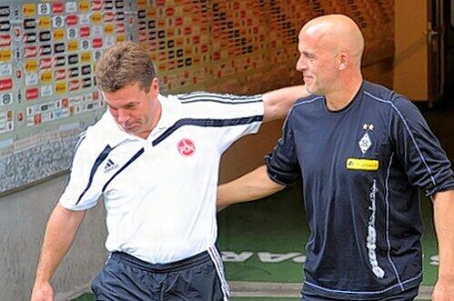 Zwei, die sich gut kennen: Fragt sich nur, ob Michael Fronteck (re.) nach dem Duell mit Club-Kollege Dieter Hecking noch Gladbachs Trainer ist.