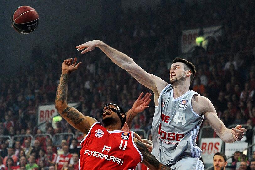 Die Basketballer des FC Bayern erreichten 2013 das Halbfinale der Play-Offs. Dort war erst beim späteren Meister Brose Baskets Bamberg Schluss. Denkbar knapp verloren die Münchner mit 2:3 in der Best-Of-Five Serie.