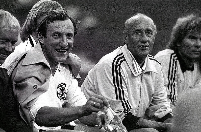 2. Juni 1981: Helmut Schön beim Abschiedsspiel für Georg "Katsche" Schwarzenbeck.