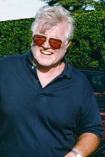 Am 18. Juli 1969 verunglückte Ted Kennedy mit seinem Auto und stürzte in einen Kanal. Er überlebte das Unglück, seine 28-Jährige Sekretärin ertrank jedoch.