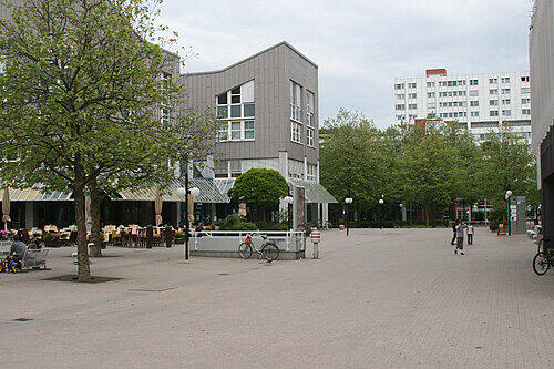 Gähnende Leere am Rosenkavalierplatz.