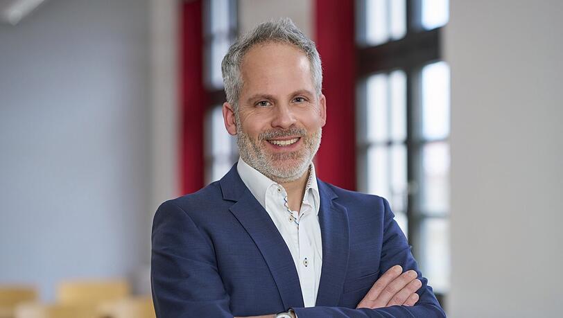 Markus Pillmayer (46)  ist seit 2019 Professor f&uuml;r Destinationsentwicklung und Destinationsmanagement an der Hochschule M&uuml;nchen.