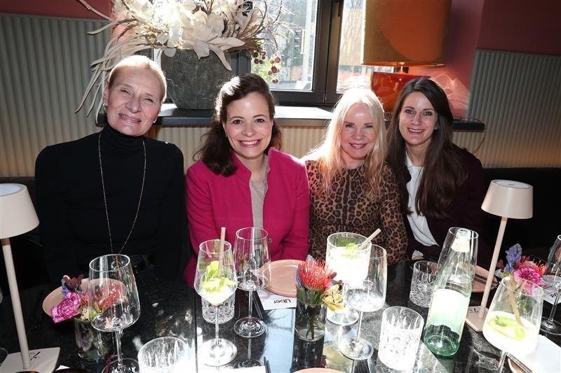 Aigner-CEO Sibylle Sch&ouml;n (v.l.), Trigema-Chefin Bonita Grupp, Unternehmerin Alexandra Holland und FDP-Frau Susanne Seehofer.