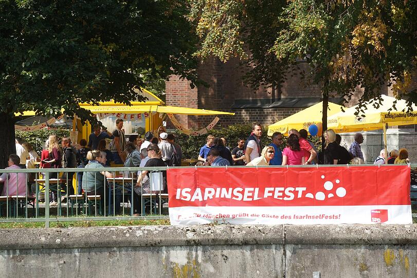 Die besten Bilder vom Isarinselfest 2014 am Samstag.