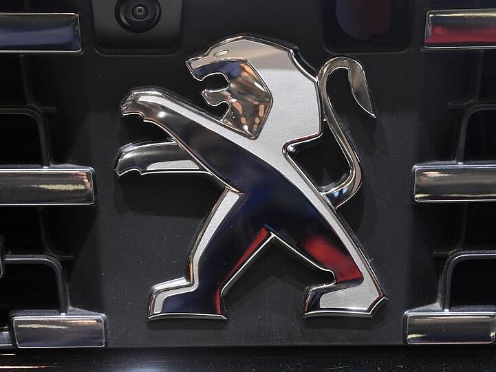 Das Logo der franzäsischen Traditionsmarke Peugeot.