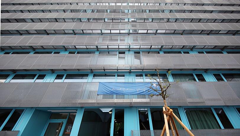 Das "Blaue Haus" wird aus gutem Grund so genannt.