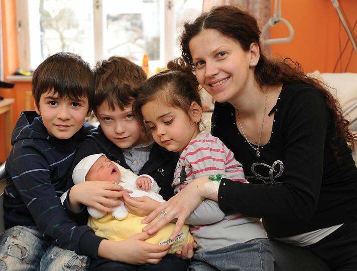 Ab jetzt kann die Familie an Silvester immer doppelt feiern.