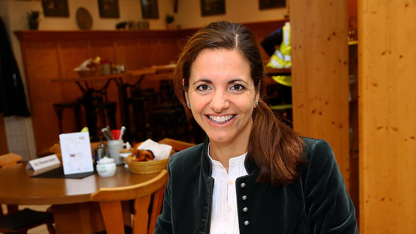 "Das ist noch richtig münchnerisches Flair": OB-Kandidatin Kristina Frank beim AZ-Interview in der Metzgerei Gaßner.