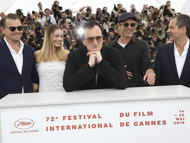 Star-Power in Cannes: Leonardo DiCaprio (l-r), Margot Robbie, Quentin Tarantino, Brad Pitt und Produzent David Heyman.