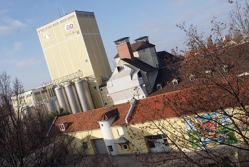 Bilder: Der Blick auf das traditionsreiche Gelände der Paulaner Brauerei auf dem Nockherberg in München.