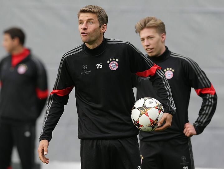 Bilder: Der FC Bayern beim Abschlusstraining in Moskau.