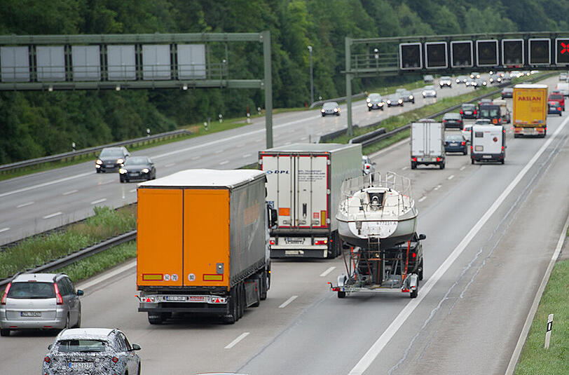 Die A8 bei Teisendorf: Kurz hinter der Österreichisch-Deutschen Grenze kam es zum Schlagabtausch.