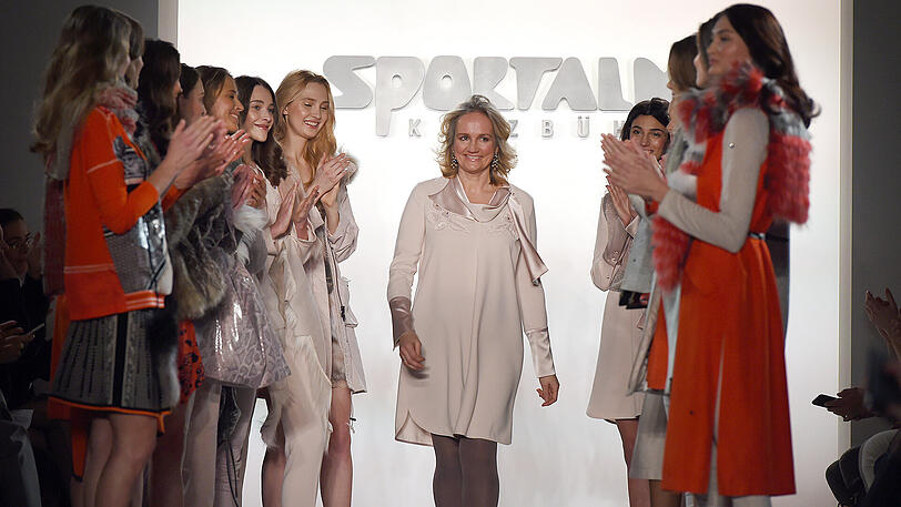 Modepräsentation Sportalm während der Mercedes-Benz Fashion Week im Rahmen der Berliner Modewoche in Berlin:  Ulli Ehrlich (M), Designerin des Labels Sportalm.