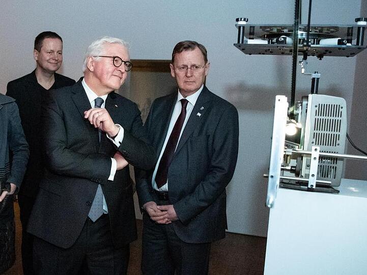Bundespräsident Frank-Walter Steinmeier bei der feierlichen Eröffnung von "100 Jahre Bauhaus" in der Akademie der Künste in Berlin.