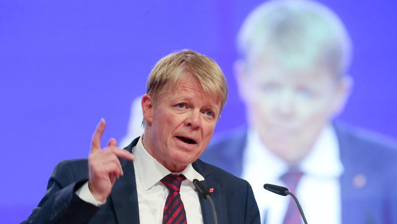Reiner Hoffmann ist Vorsitzender des Deutschen Gewerkschaftsbunds (DGB). Reiner Hoffmann ist Vorsitzender des Deutschen Gewerkschaftsbunds (DGB).