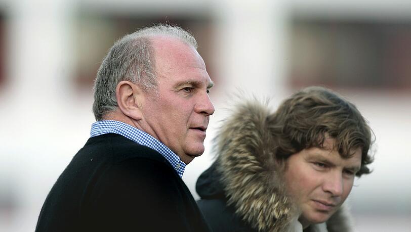 Sollten eigentlich bald wieder gemeinsam mithelfen, dass der Bayern-Nachwuchs besser wird: Uli Hoeneß und Michael Tarnat. Sollten eigentlich bald wieder gemeinsam mithelfen, dass der Bayern-Nachwuchs besser wird: Uli Hoeneß und Michael Tarnat.