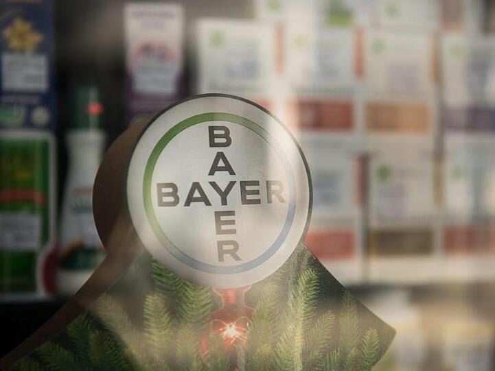Das Firmennetzwerk von Bayer wurde Konzernangaben zufolge mit Schadsoftware angegriffen.