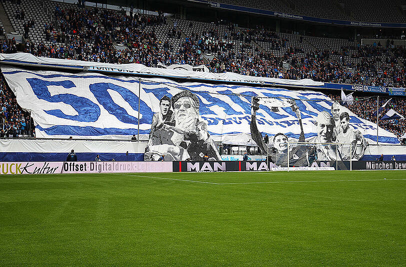 50 Jahre Meisterschaft: Die Fans des TSV 1860 gedachten beim Heimpiel gegen Eintracht Braunschweig der Meisterschaft 1966.