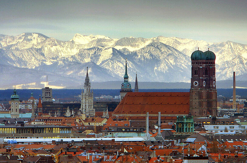 Die Stadt sucht händeringend nach Fachkräften.