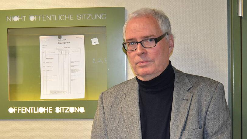 Der Aktionskünstler muss jetzt 3000 Euro zahlen. Der Aktionskünstler muss jetzt 3000 Euro zahlen.
