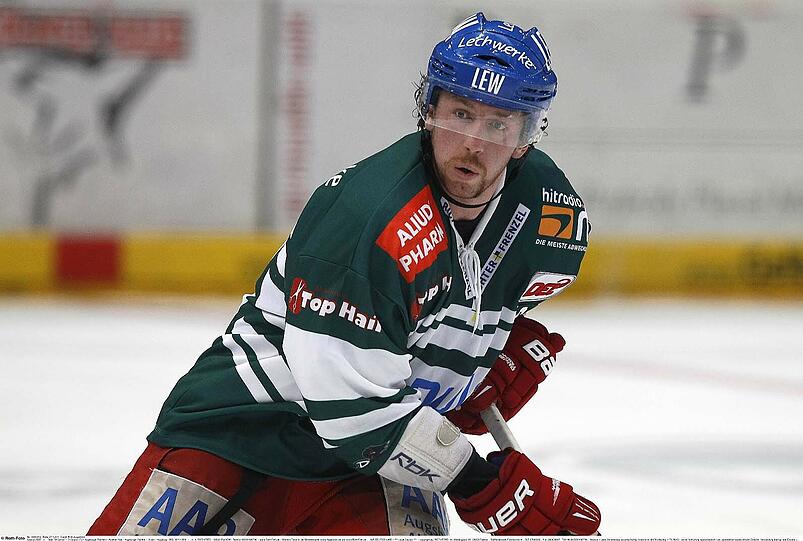 Der Schwermetaller: Sean O&rsquo;Connor (Stürmer, 31, ERC Ingolstadt, Deutsch-Kanadier) &bdquo;Die Gegenspieler hassen ihn, die Teamkollegen lieben ihn. Er gibt immer alles für sein Team &ndash; ohne Rücksicht auf Verluste&ldquo;, sagt Winkler, &bdquo;er reißt mit seiner Energie mit. Für jeden Knabenchor wäre er eine Fehlbesetzung, er ist Heavy Metal pur, echtes Schwermetall&ldquo;