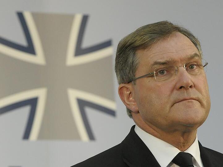 Unter Beschuss: Verteidigungsminister Franz Josef Jung