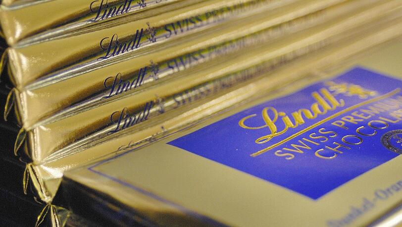 Ihre Bücher sind für den Herbst und den Winter gedacht, sagt Lisa Graf: Dann, wenn man gemütlich auf dem Sofa liegen und ein Stück Schokolade beim Schmökern essen kann -zum Beispiel von Lindt.