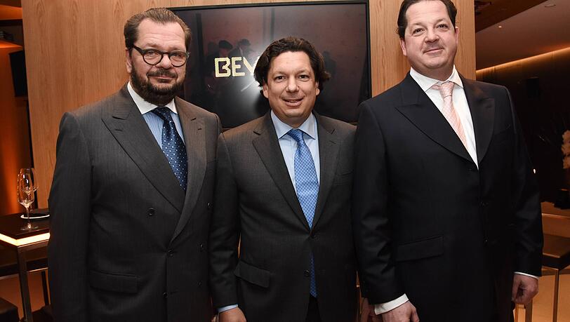 Bekannte M&uuml;nchner Hoteliers: die Br&uuml;der Carl (l.), Stephan und Michael Geisel.