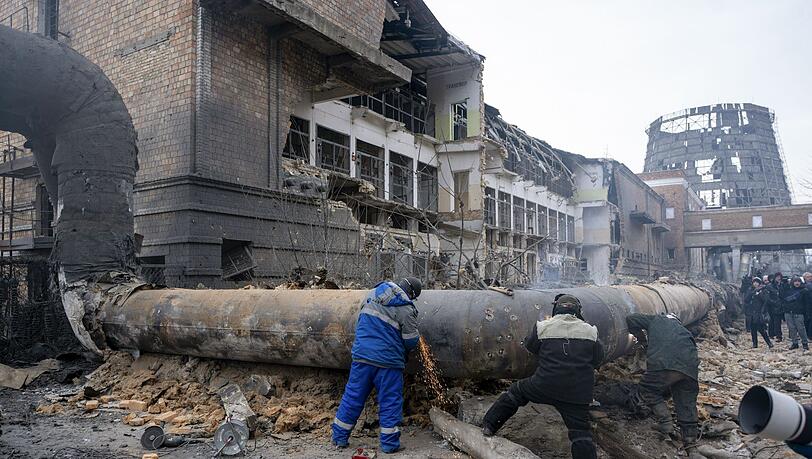 Die EU will die Ukraine beim Wiederaufbau von Infrastruktur unterst&uuml;tzen. (Archivbild)