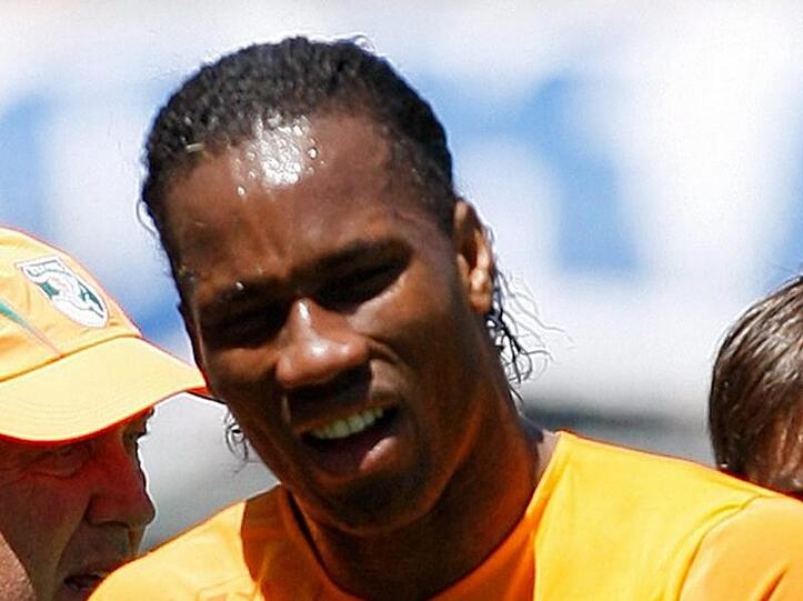 Ob Didier Drogba für die Elfenbeinküste bei der WM tatsächlich auflaufen kann, ist noch nicht sicher.