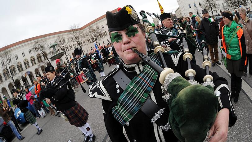 Die Parade zum St. Patrick's Day in München.