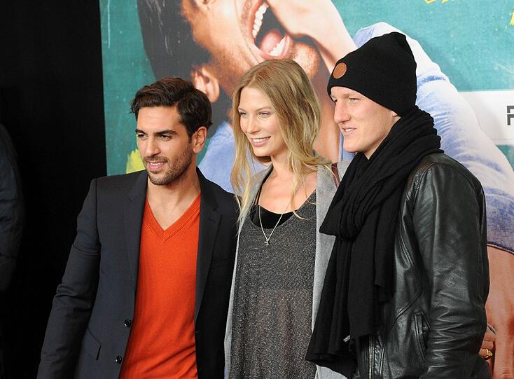 Der Fußball-Profi Bastian Schweinsteiger seine Freundin das Model Sarah Brandner bei der Premiere von "Fuck ju Göthe" in München.