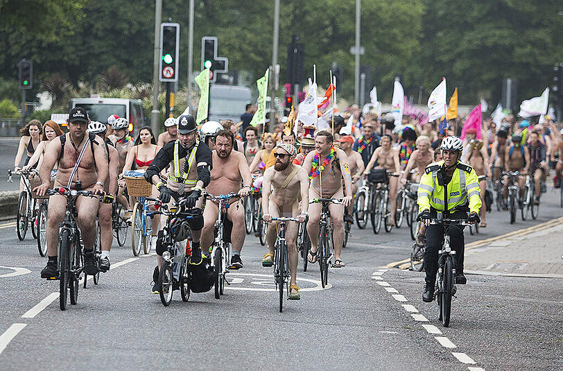 Die Bilder vom "World naked bike ride"