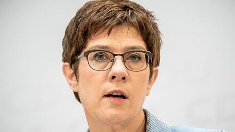 Die CDU-Bundesvorsitzende Annegret Kramp-Karrenbauer auf einer Pressekonferenz.