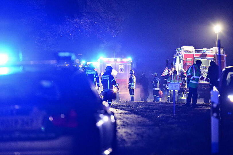 Unfall in der Gemeinde Egerer: Der Fahrer wurde bei dem Crash schwer verletzt. Die Bilder vom Unfallort.