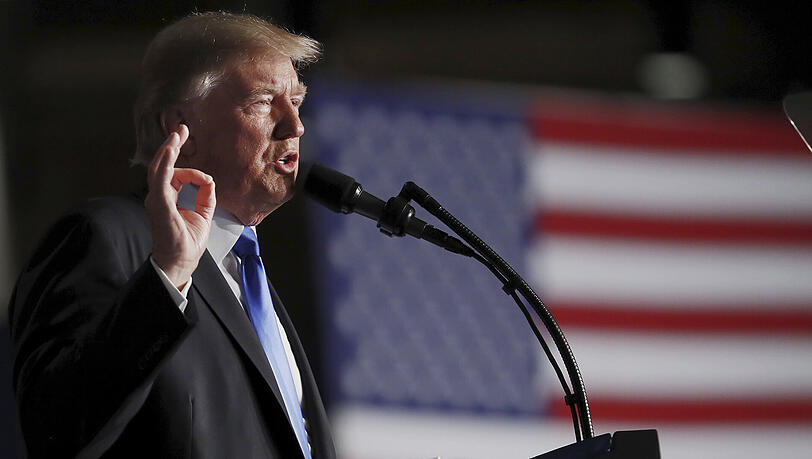 US-Präsident Donald Trump bei seinem Auftritt in Fort Myer im Bundesstaat Virginia. US-Präsident Donald Trump bei seinem Auftritt in Fort Myer im Bundesstaat Virginia.