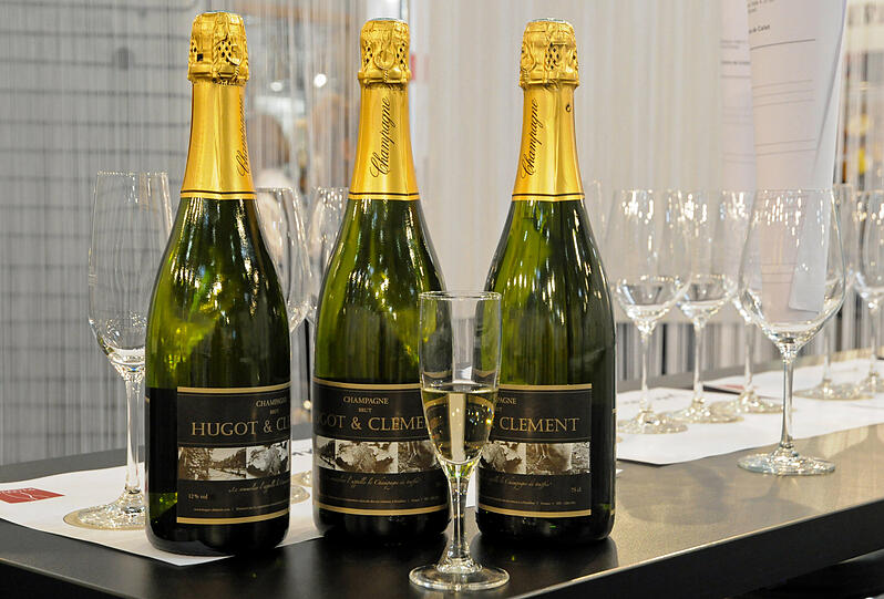 Edler und teurer Tropfen: Die &bdquo;Champagner-Bande&ldquo; soll Getränke aus 138 Supermärkten gestohlen haben.