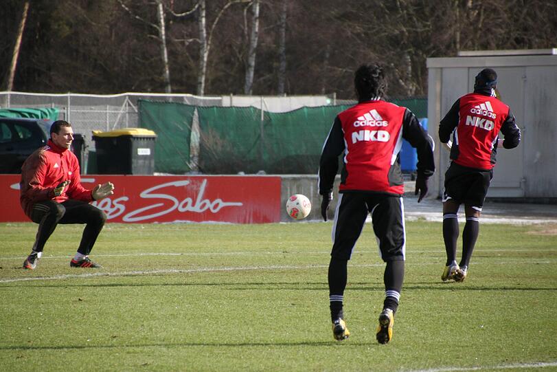 ...nach welcher es mit Laufwegen und einem Trainingsspiel weiterging.