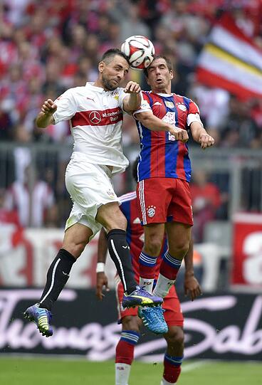 Philipp Lahm - Note 4 - Erst im Zentrum vor Alonso, in Halbzeit zwei wieder Rechtsverteidiger. Holte einige Freistöße raus, schaffte aber weder im Zentrum noch außen, für Gefahr zu sorgen.