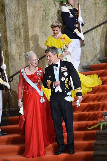 Königin Margethe von Dänemark mit ihrem Sohn Kronprinz Frederik.