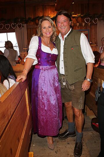 Promis am Mittwoch auf der Wiesn Radio Gong Käferzelt Weinzelt