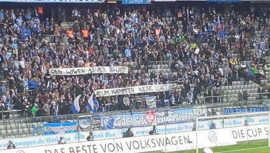 Löwen-Fans gegen Bielefeld