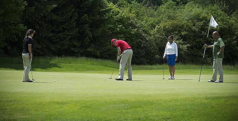 MUNICH GOLF MASTERS 2014: Die Bilder vom Auftakt-Turnier im GC Schloss Egmating am 31. Mai 2014.