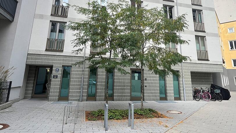 Im Erdgeschoss der Liebherrstraße 16 befinden sich Ferienwohnungen. Doch das Gebäude gehört der Stadt.